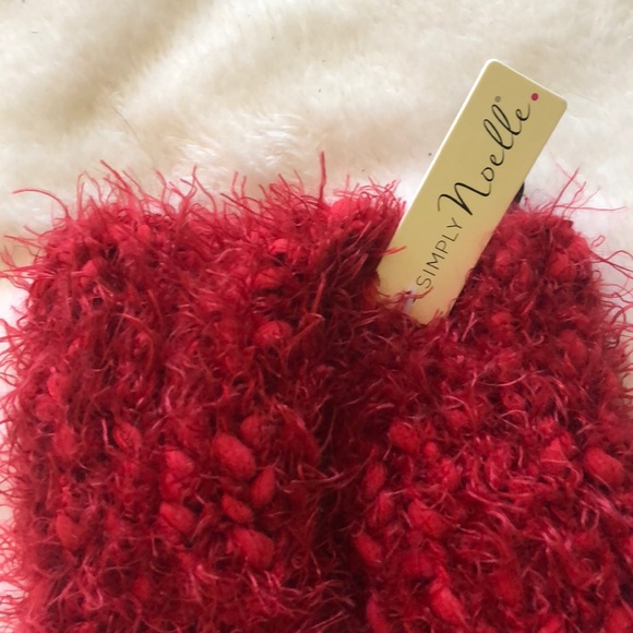 Super soft red hand warmers. - Picture 3 of 3